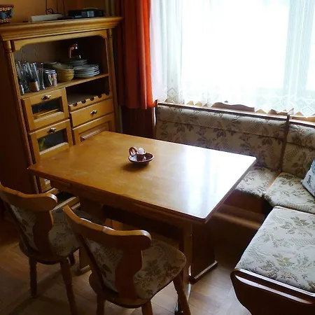 Privat Charova *